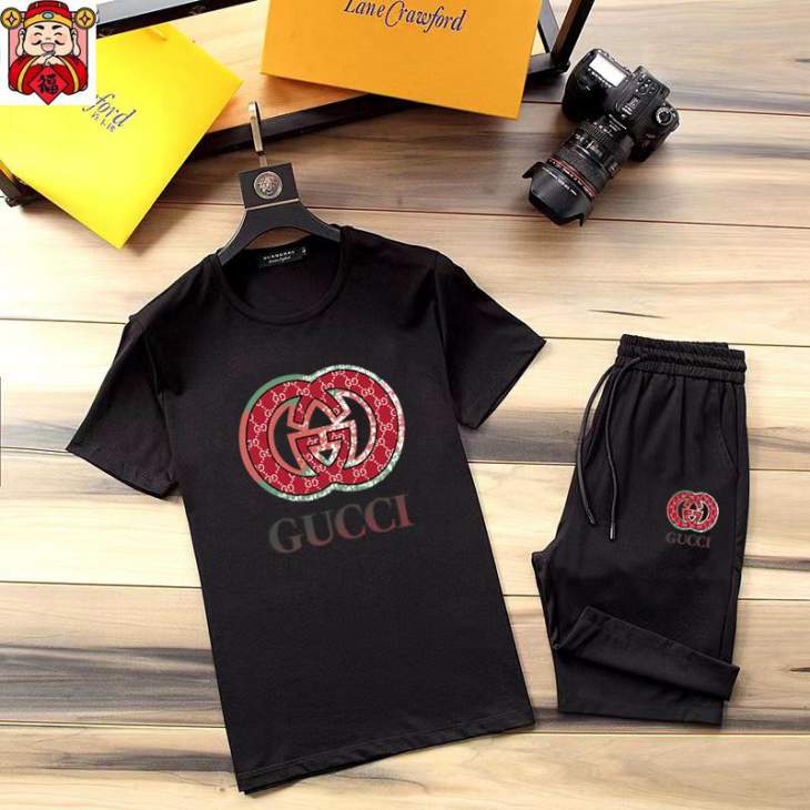 Picture of Gucci Shirt Pant Suits _SKUGucciM-5XLkdtr11122247